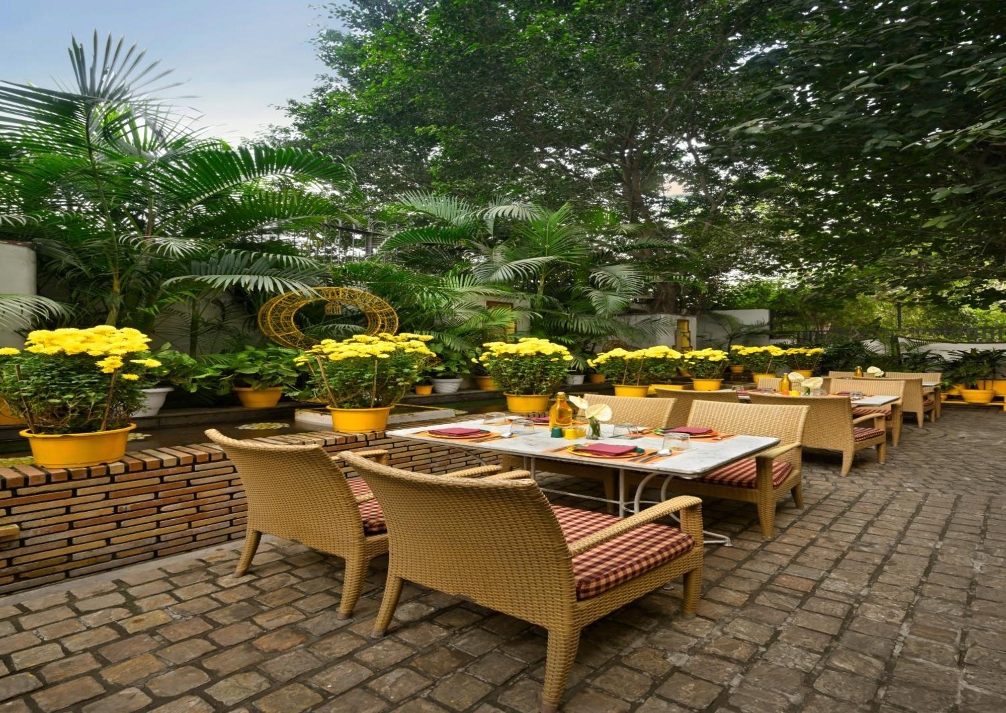 فندق إمباسادور نيودلهي المظهر الخارجي الصورة The Park, New Delhi
